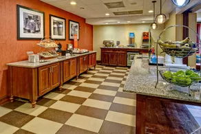 Hampton Inn Cleveland, MS - Image 4