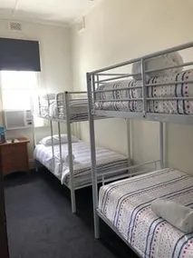 Australian Hotel Motel - Image 4