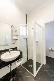 Parkes International Motor Inn - Image 4