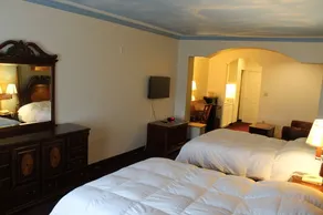 Crystal Suites - Image 5