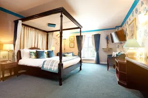 The Hillcrest Hotel - Image 3