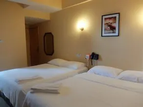 Home Suite View Hotel - Image 5