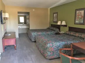 Garden Inn and Suites Hogansville - Image 3