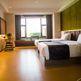 Feronia Hotel (Hohhot Dazhao Temple Saishang Old Street) - Image 2
