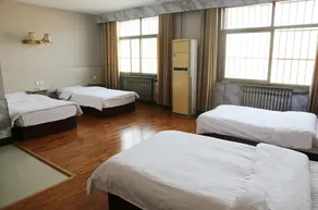 Huaying Yiju Hotel (Liangshan Xuji Government Store) - Image 3