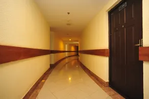 Yiya Sunshine Hotel - Image 2