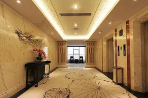 Xili International Hotel - Image 1