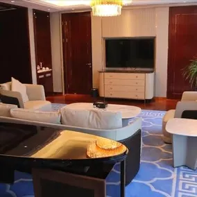 Zhejiang Runze Hotel - Image 4