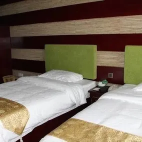 Lingxiu Impression Hotel - Image 3
