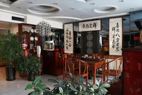 Xiangyun Elegant Fashion Hotel - Image 4