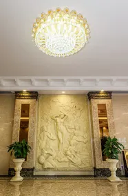 NanFeng Hotel - Image 5