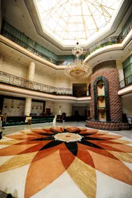 Qianling Grand Hotel - Image 5