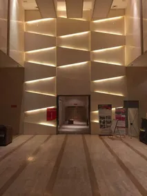 Wiseman Travel Theme Hotel - Image 1
