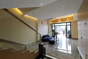Xinniu Hotel (Chongqing Hua Xi cultural center) - Image 2