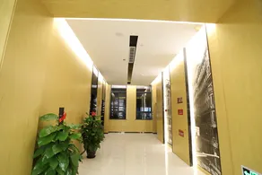 Longsheng Hotel - Image 4