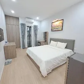 T House - Image 4