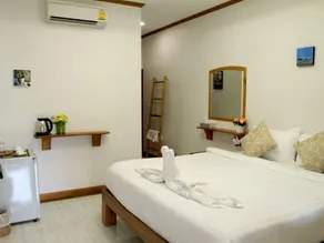 Small Hotel - Image 4