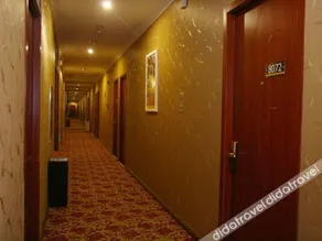 Super 8 Hotel (Beijing Qianmen Guangqumennei Metro Station) - Image 4