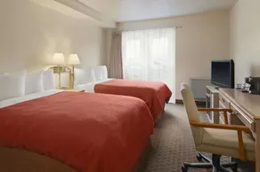 Travelodge Suites by Wyndham New Glasgow - Image 5