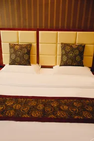 Xingyi Jiale Business Hotel - Image 3