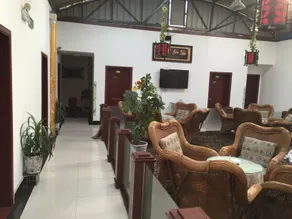 Yuexiang Express Hotel - Image 4