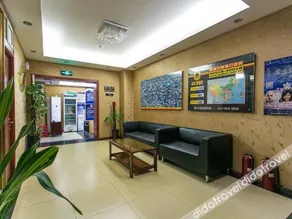 Super 8 Hotel (Beijing Qianmen Guangqumennei Metro Station) - Image 2
