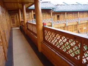 Lugu Lake Hualou Hotel - Image 3