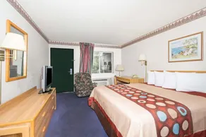 Travelodge Phoenix - Image 3