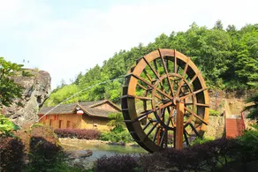 Yudai Longquan Hot Spring Hotel - Image 2