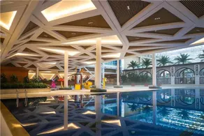 Hongrun Hot Spring Resort Hotel - Image 2