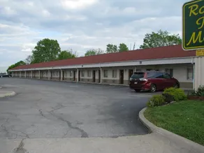 Royal Inn Motel - Image 2