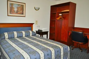 Lochway Hotel - Image 1