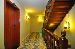 Humanistic Nest Theme Hotel - Image 2