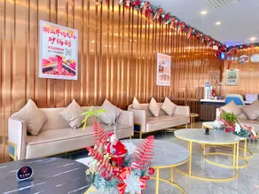 Guangdong Hotel 广东大酒店 - Image 2