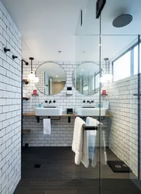 Ovolo Sydney Woolloomooloo, a Wyndham Hotel - Image 4