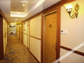 Jingda Hotel (Shenzhen Huangbeiling Subway Station) - Image 3