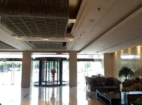 Peace International Hotel - Image 2