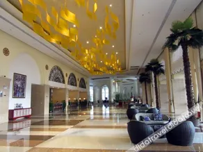 Island International Hotel - Image 2