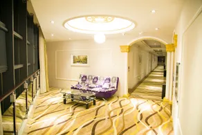 Xingshan Luoma Holiday Hotel - Image 3
