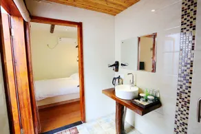 Mengla Hot Spring Tavern - Image 2