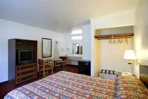 Americas Best Value Inn - Watsonville, CA - Image 2