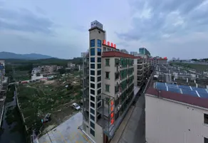 Wufeng Hotel (Heshan Hecheng Avenue Fumao Plaza) - Image 5