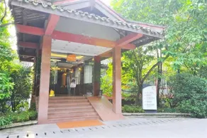Emeishan Grand Hotel (Emeishan Scenic Area Baoguo Temple) - Image 3