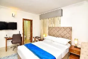 The Hallmark Hub Hotel and Apartments - Image 5