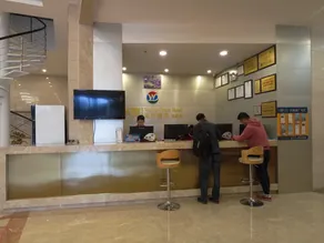 Wharton Business Hotel - Image 4