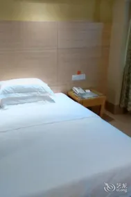 Luck 7 Inn Yichang CBD - Image 4