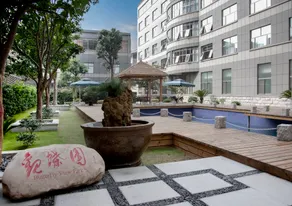 Yixing Grand Hotel - Image 2