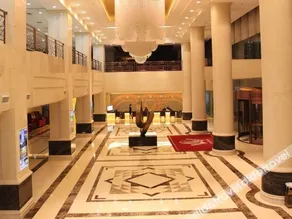 Wanfeng Grand Hotel - Image 2