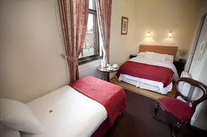 LEESON BRIDGE GUEST HOUSE - Image 5