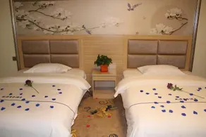 Lingwu Yunshengxiang Business Hotel - Image 3